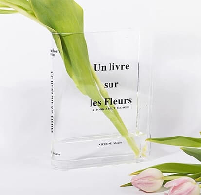 08 book vases