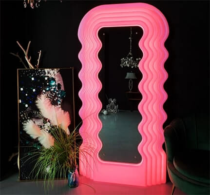 21 wavy mirrors